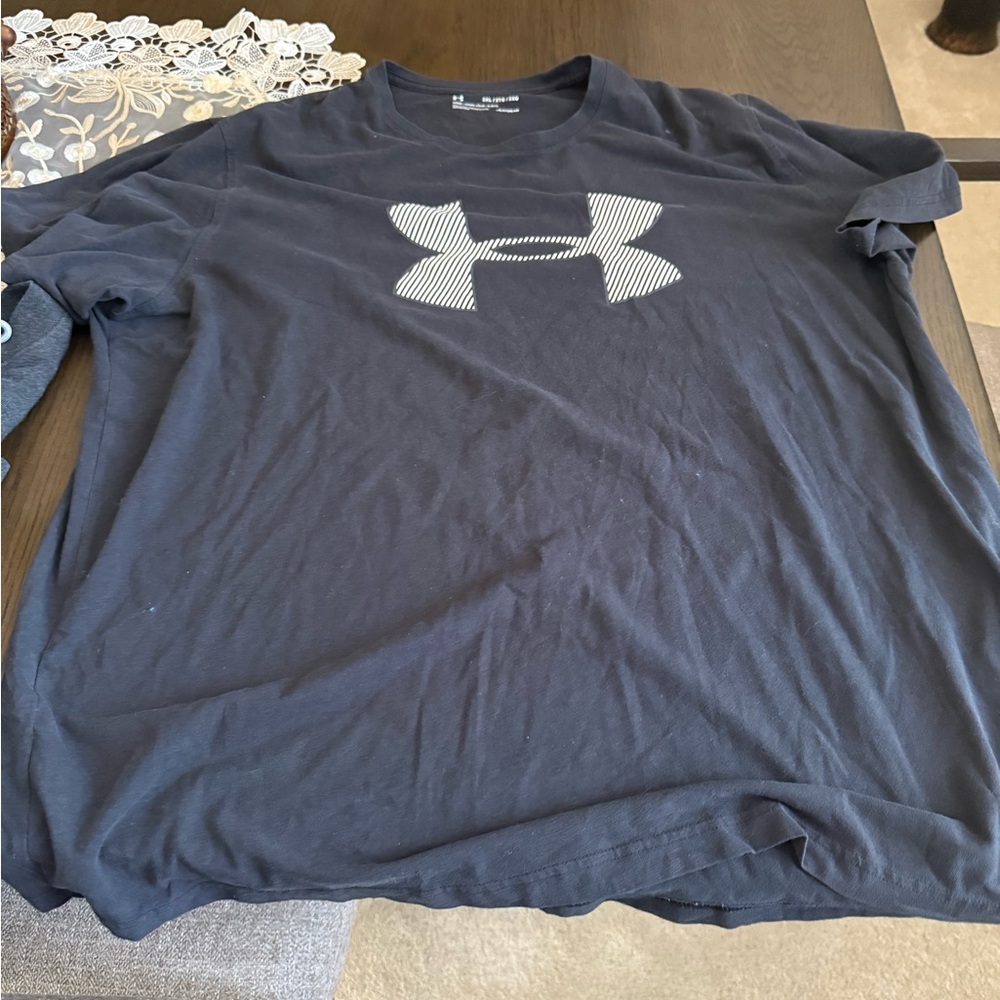 Under Armour Black Short Sleeve Logo Tee